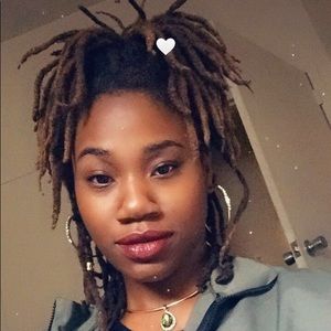 Meet your Posher, Sherrina